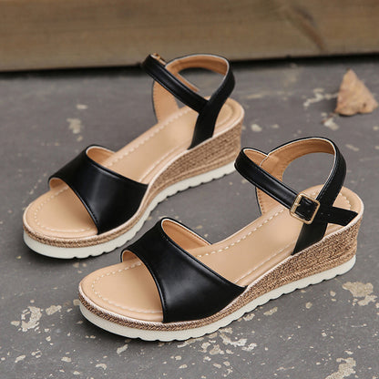 Kaarina | Moderne und vielseitige allgemeine Sandalen